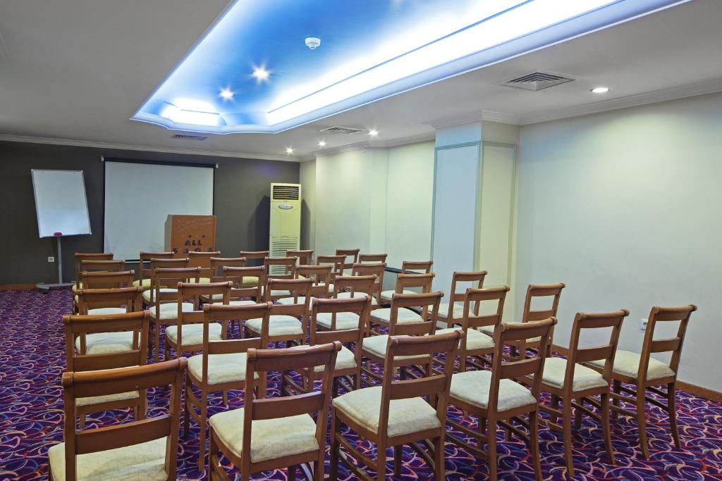 هتل آل سیزنز استانبول